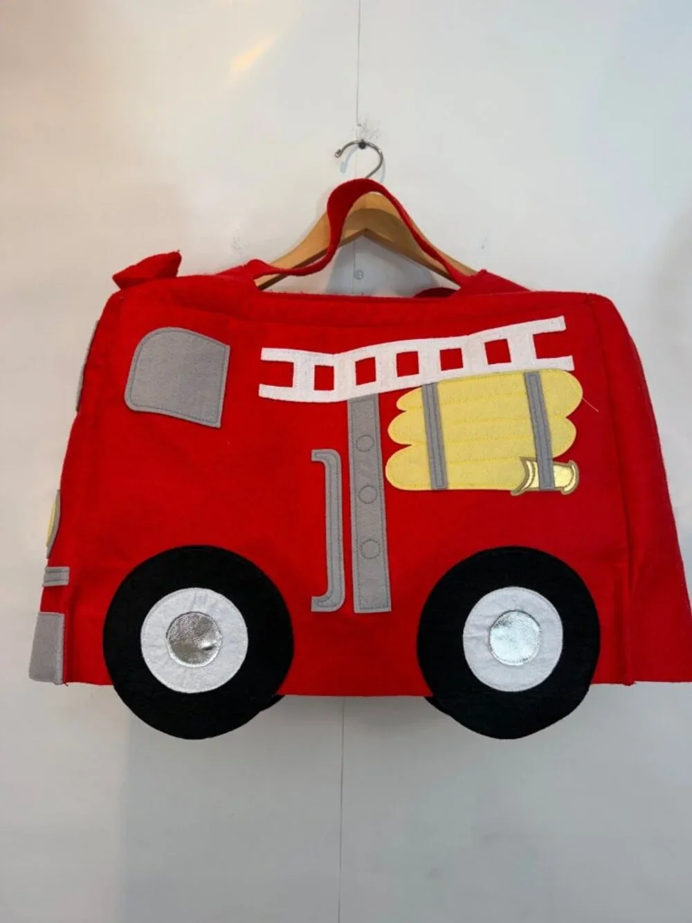 Pottery Barn Kids 3D Firetruck Halloween Costume Felt Size 3T Wearable Red